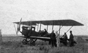 Hamilton Air Field: Early Flight